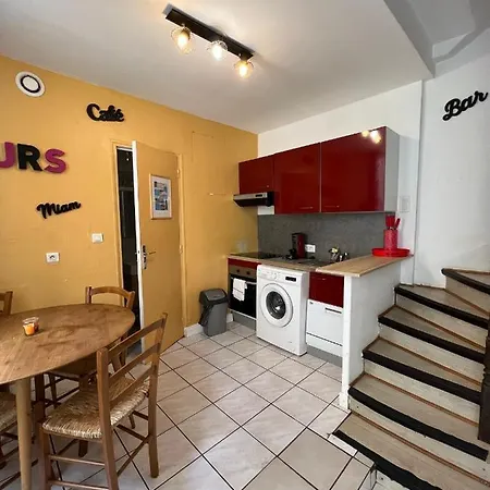 Logement 2/4 Pers. Aux Prebendes Appartamento Tours